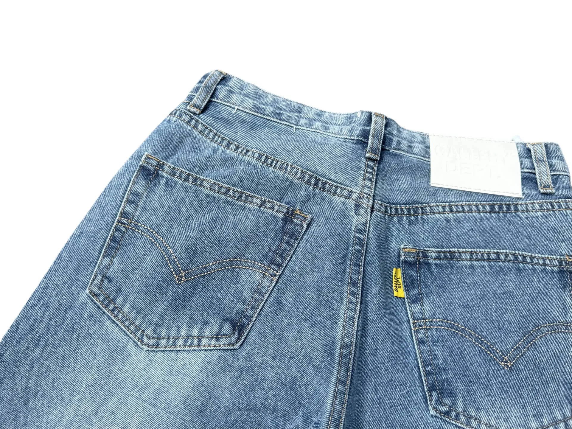P286💰G77 GALLERY DEPT.G letter patch pudding 5001 denim washed and distressed spliced jeans -Original purchase and pattern making to truly restore the ultimate vintage texture -Original hardware accessories, washed and other elevators, QR code analysis are all purchased from the original factory, high degree of restoration, you are welcome to compare the products~ -Three-dimensional version, loose and comfortable, not picky about the figure, taller and slimmer, factory Seiko, original factory quality control, same style for men and women, can be matched with couples Versatile recommendation: must-have jeans for all seasons Color: blue Size: S-XXL (28-36)